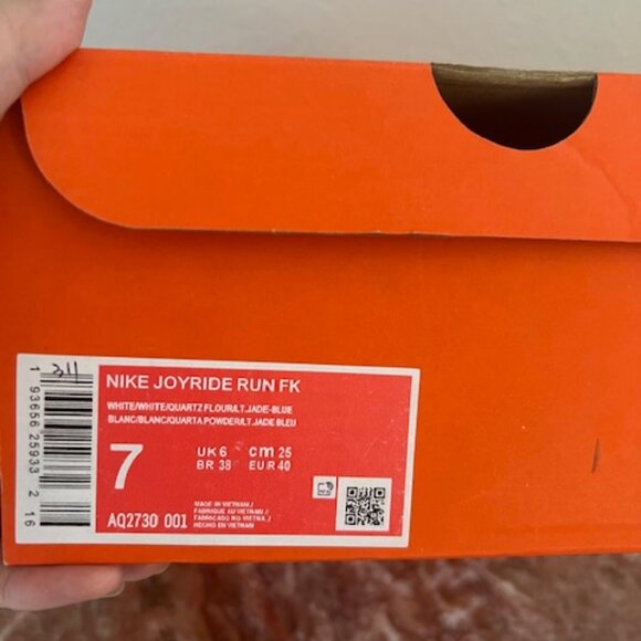 Size 7 - Nike Joyride Run Flyknit Oreo